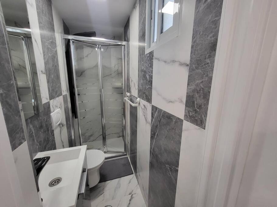 Las Canteras New 2 Bedrooms Flat At The Beach Parking Optional ラスパルマス・デ・グランカナリア エクステリア 写真