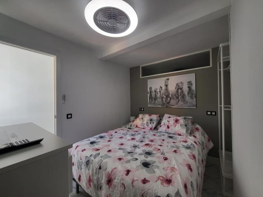Las Canteras New 2 Bedrooms Flat At The Beach Parking Optional ラスパルマス・デ・グランカナリア エクステリア 写真