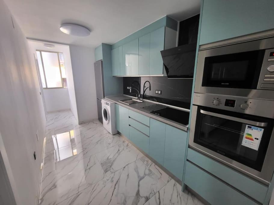Las Canteras New 2 Bedrooms Flat At The Beach Parking Optional ラスパルマス・デ・グランカナリア エクステリア 写真