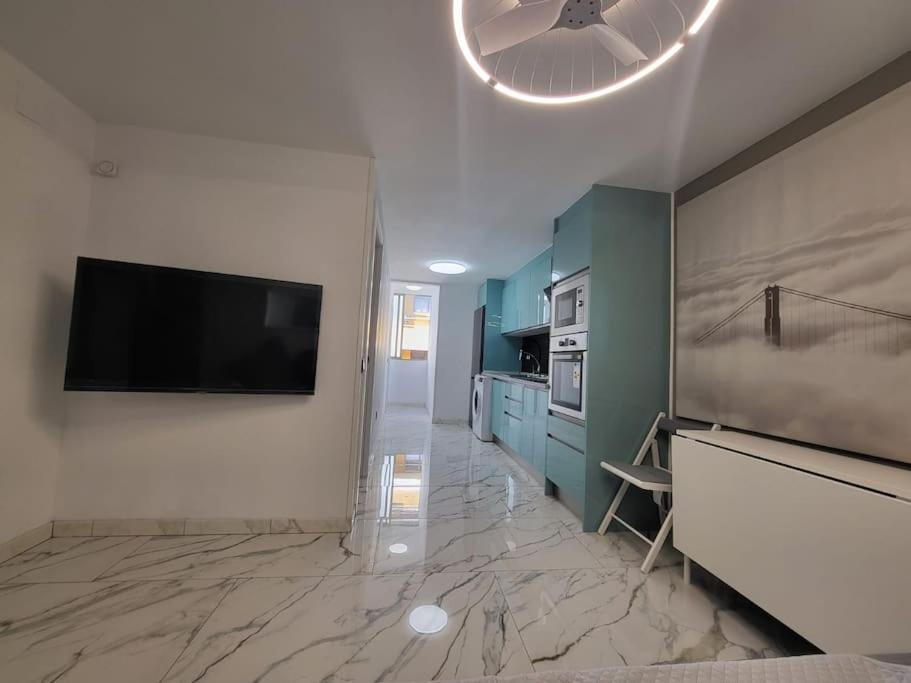 Las Canteras New 2 Bedrooms Flat At The Beach Parking Optional ラスパルマス・デ・グランカナリア エクステリア 写真