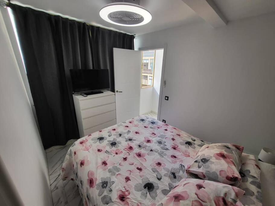 Las Canteras New 2 Bedrooms Flat At The Beach Parking Optional ラスパルマス・デ・グランカナリア エクステリア 写真