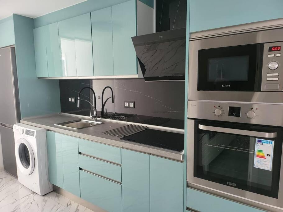 Las Canteras New 2 Bedrooms Flat At The Beach Parking Optional ラスパルマス・デ・グランカナリア エクステリア 写真